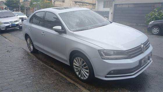 VOLKSWAGEN JETTA 1.4 250 TSI TOTAL FLEX COMFORTLINE TIPTRONIC